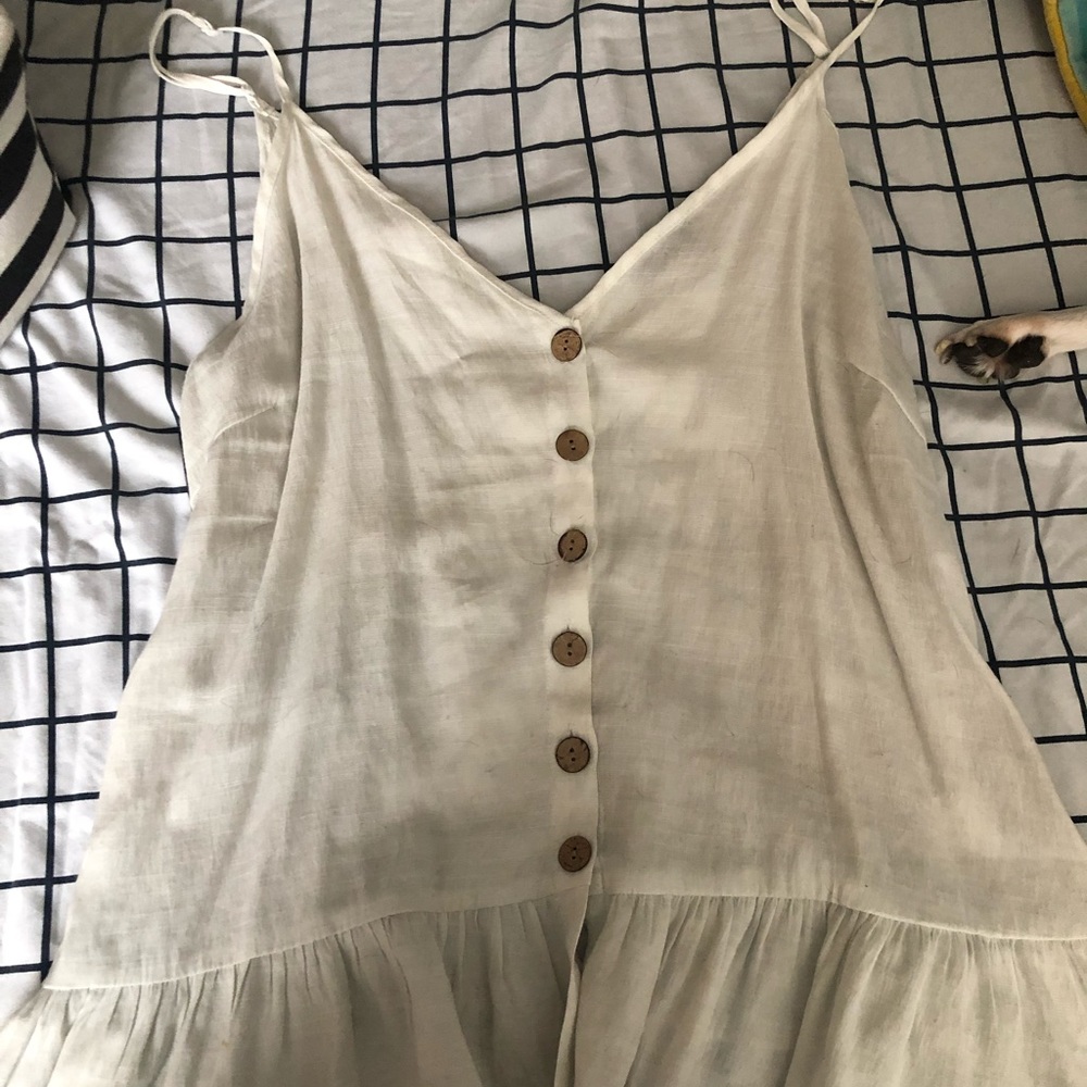 white tank